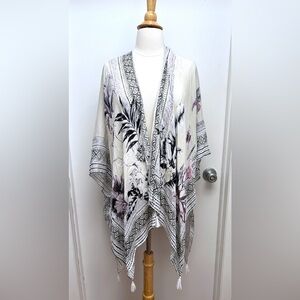Vince Camuto NWT Boho Floral Print Kimono Tassel Open Cardigan Wrap OS